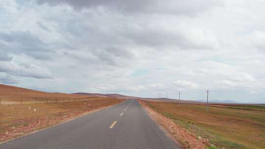 秋天呼伦贝尔中俄边境边防公路卡线沿途风景