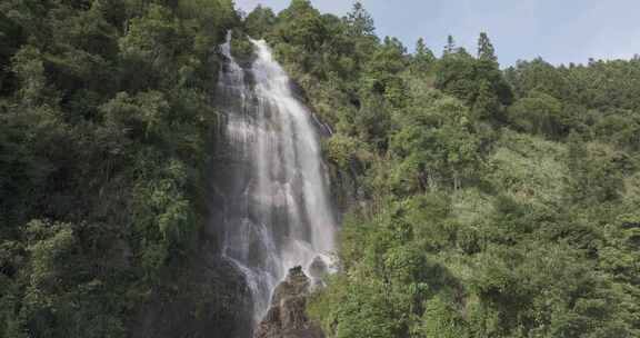 高山瀑布