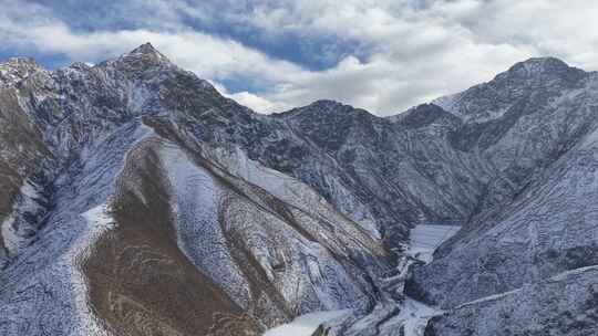 昆仑山山脉实景拍摄