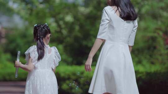 温馨母女 家庭 母女家庭温馨幸福生活