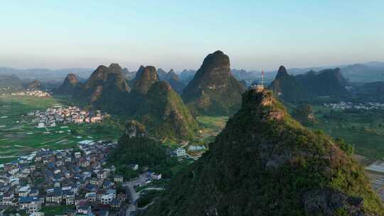 桂林喀斯特地貌山峰航拍