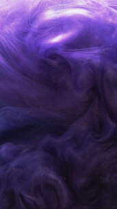 垂直闪光烟雾漩涡漆水紫色