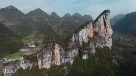 狼牙山视频云贵地区喀斯特地貌石头山