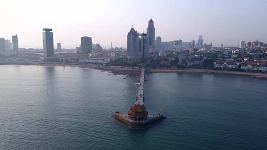 4k 航拍青岛湾栈桥风景区海洋海景