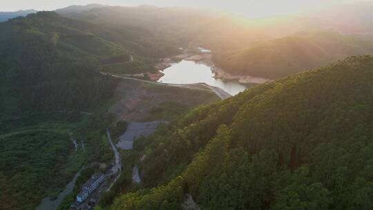 无人机航拍水库景观