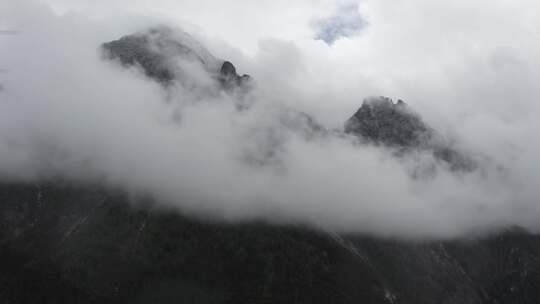 4k超清川西高原航拍湖泊牧场山谷