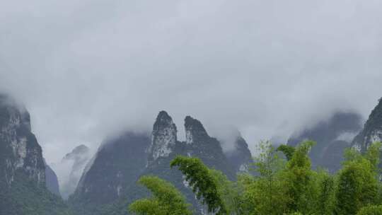 广西山水水墨风格