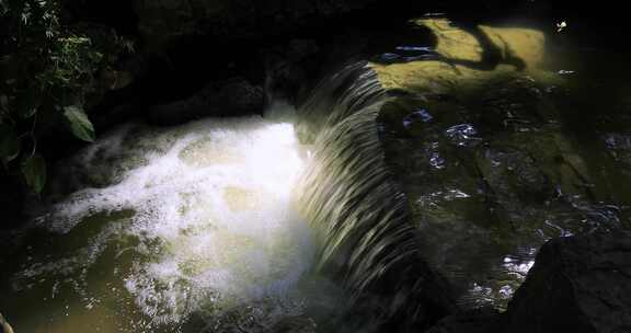 山林森林阳光溪水 流水宁静氛围特写