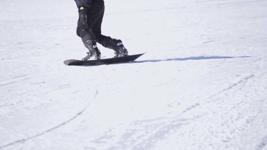 实拍滑雪运动