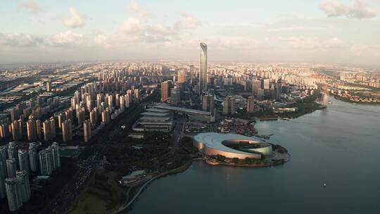 中国江苏苏州金鸡湖湖东城市风景