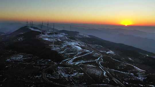 湖北利川齐岳山日落时刻雪后美景