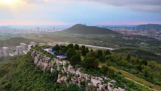航拍枣庄凤凰绿道暴雨来临之前的风景