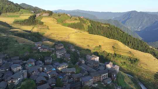 中国广西桂林市龙胜各族自治县龙脊梯田视频素材模板下载