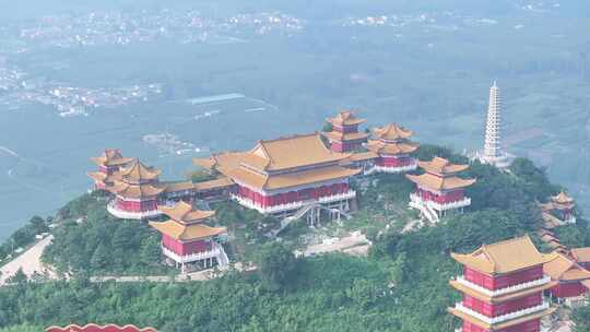 航拍枣庄峄城区大光明寺金顶霞光