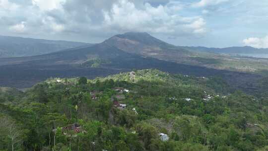 印尼巴厘岛巴图尔火山湖航拍自然风光