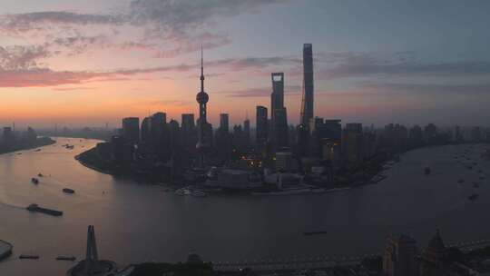 上海浦东陆家嘴黄浦江东方明珠朝霞日出航拍