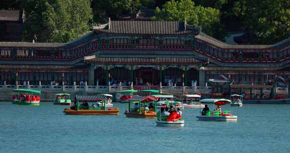 北京北海公园的游船