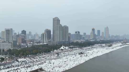 汉口江滩雪景