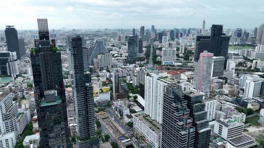 泰国曼谷王权云顶大厦城市高楼建筑航拍风光