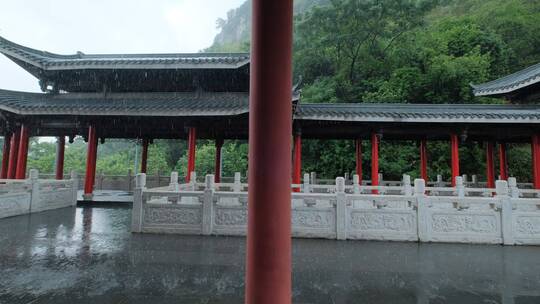 柳州文庙中式庭院古建筑雨景雨季大雨暴雨