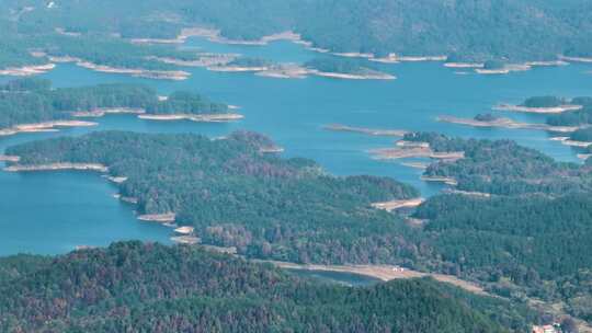 武汉木兰天池风景区深秋风光