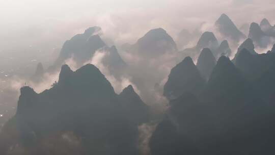 桂林漓江风光 烟雨漓江