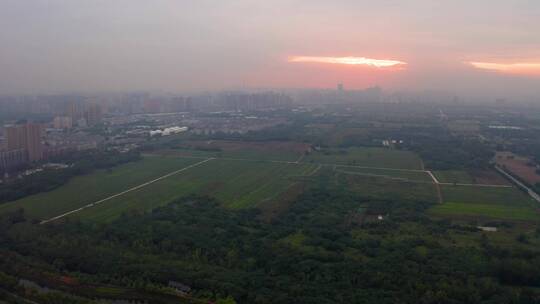 航拍西安汉长安城未央宫遗址公园夕阳全景