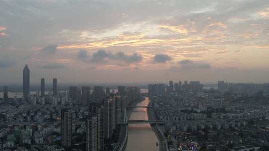 盛夏的芜湖傍晚 火烧云风光航拍素材