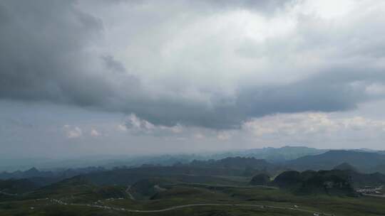 贵州山川阿西里西草原白云蓝天