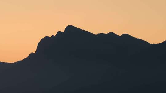 宁夏银川贺兰山睡佛山