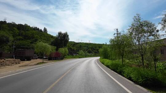 汽车第一视角公路沿途风景美丽公路