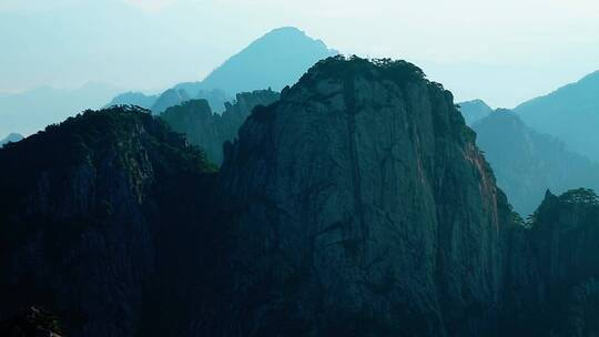 黄山的山峰