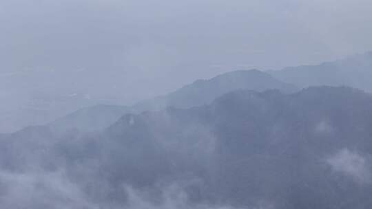 秦岭山脉秋季风景云海