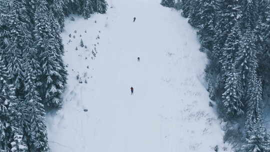 史蒂文斯帕斯滑雪度假村华盛顿冬季降雪空中