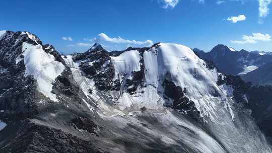 雪山山脉