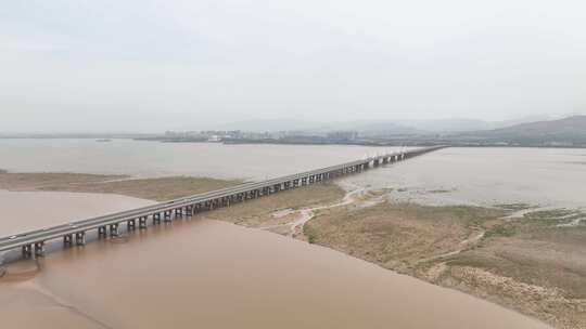 内蒙古乌海市乌海湖大桥