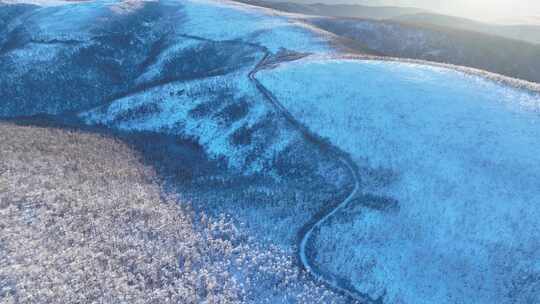 航拍大兴安岭黎明林海雪原