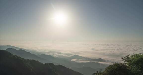 高山的阳光云海延迟