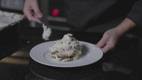 美式高级餐厅厨师甜品制作视频素材模板下载