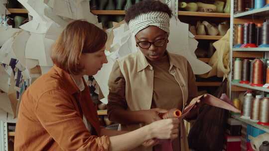 妇女，货架，线程，车间