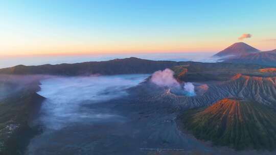 印尼布罗莫火山孤独星球