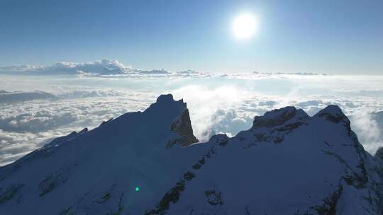 高清航拍云南香格里拉哈巴雪山视频素材模板下载