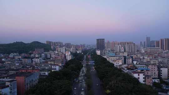 深圳龙岗龙翔大道交通城市道路绿化视频素材模板下载