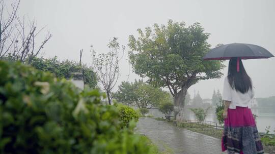 4K江南古镇雨中漫步