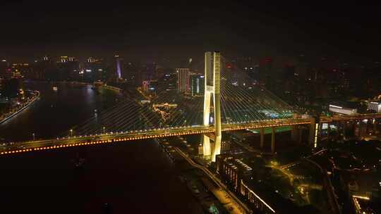 上海市黄浦区黄浦江南浦大桥桥梁夜晚夜景车