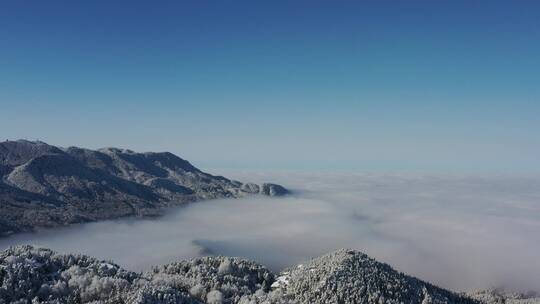 航拍庐山雪景