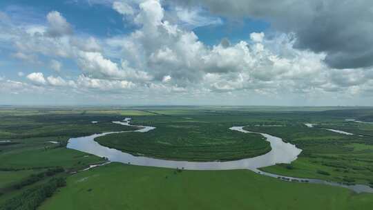 环绕航拍海拉尔河湿地牧场