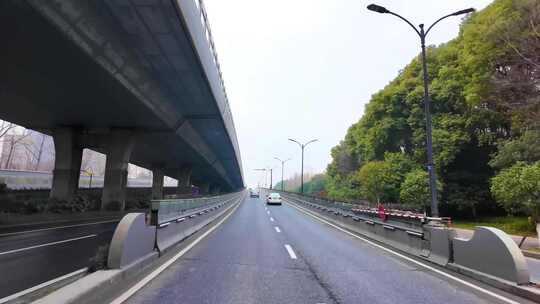 城市马路沿途风景开车第一视角道路公路素材