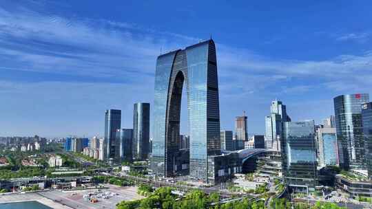 航拍苏州地标东方之门