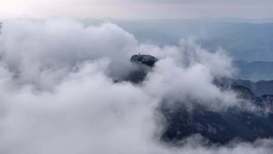 洛阳白云山旅游大山云海航拍自然风景背景